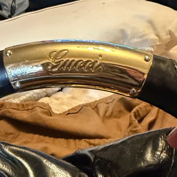 Gucci Black Patent Leather Hobo Bag Gold Hardware Tassel - Picture 4 of 13